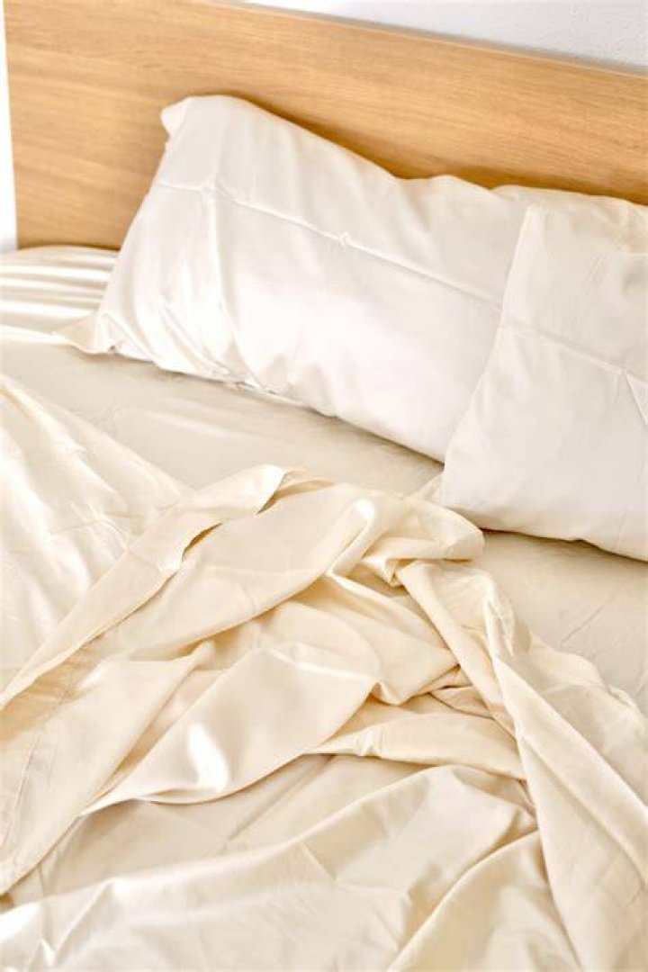 The 6 Best Sheets That Don't Stain In 2022
